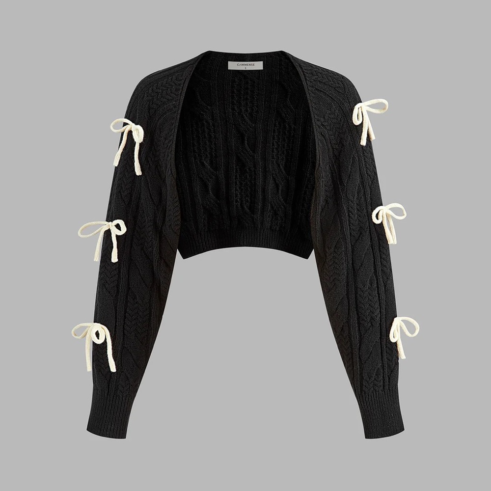 Commense NWT Black Knit Shrug with Cream Accents size Small